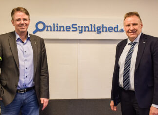 Borgmester Lars Storgaard på virksomhedsbesøg hos OnlineSynlighed.dk. Her sammen med direktør John Nielsen.