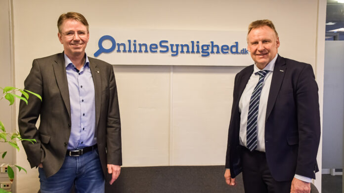 Borgmester Lars Storgaard på virksomhedsbesøg hos OnlineSynlighed.dk. Her sammen med direktør John Nielsen.