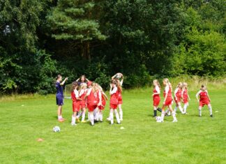 HSK Fodbold inviterer til Pigeraketten