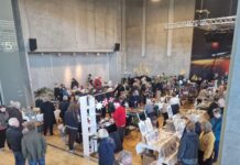 Julemarked i Sløjfen lørdag tiltrak masser af mennesker